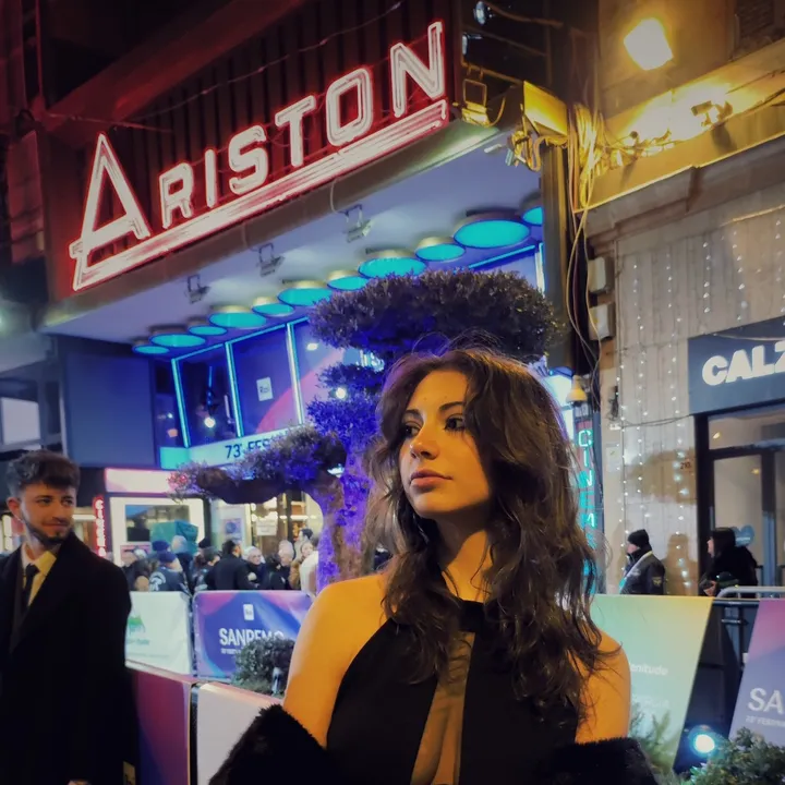 @jasmineromanoo