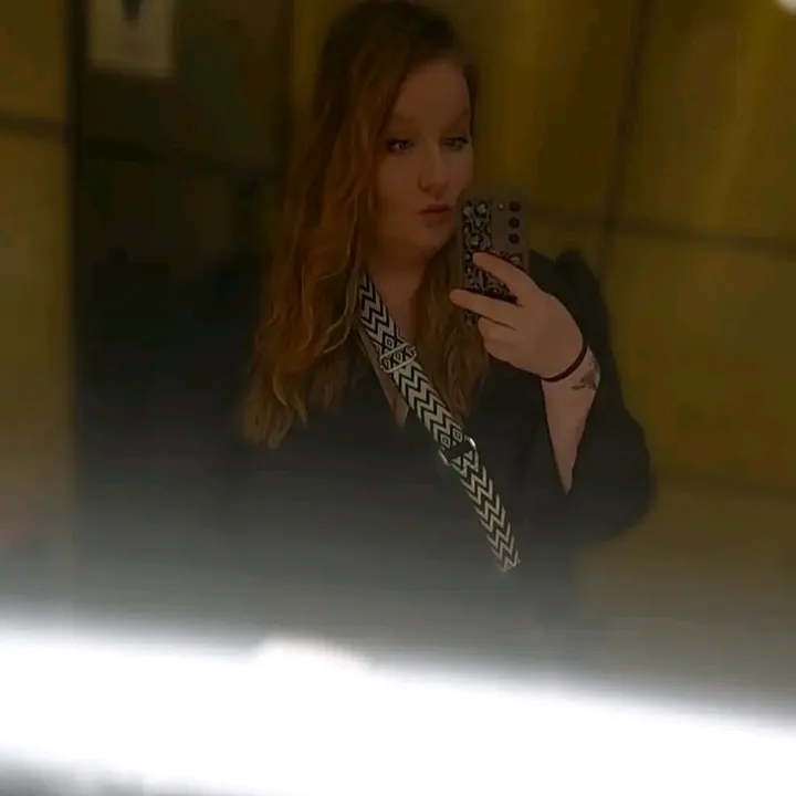 @alinaamansfeld