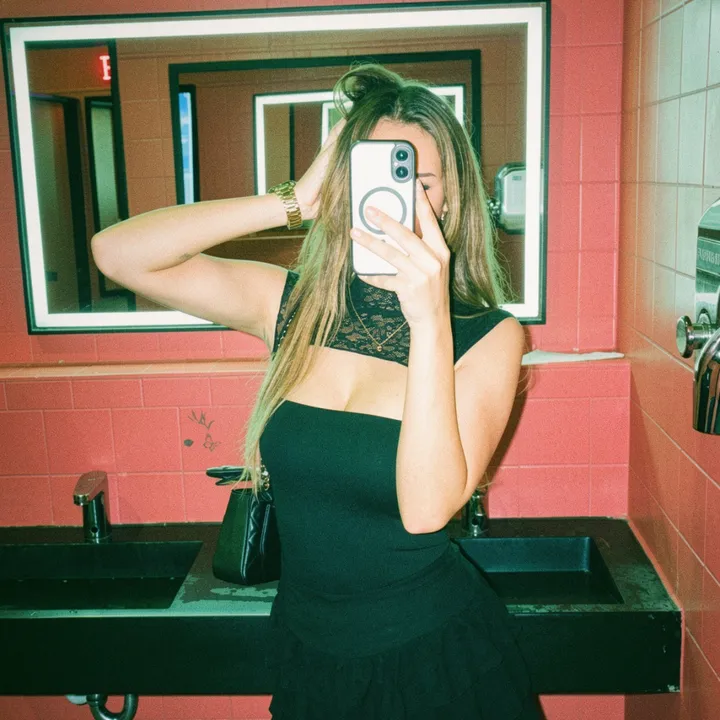 celina_berl1nnnn