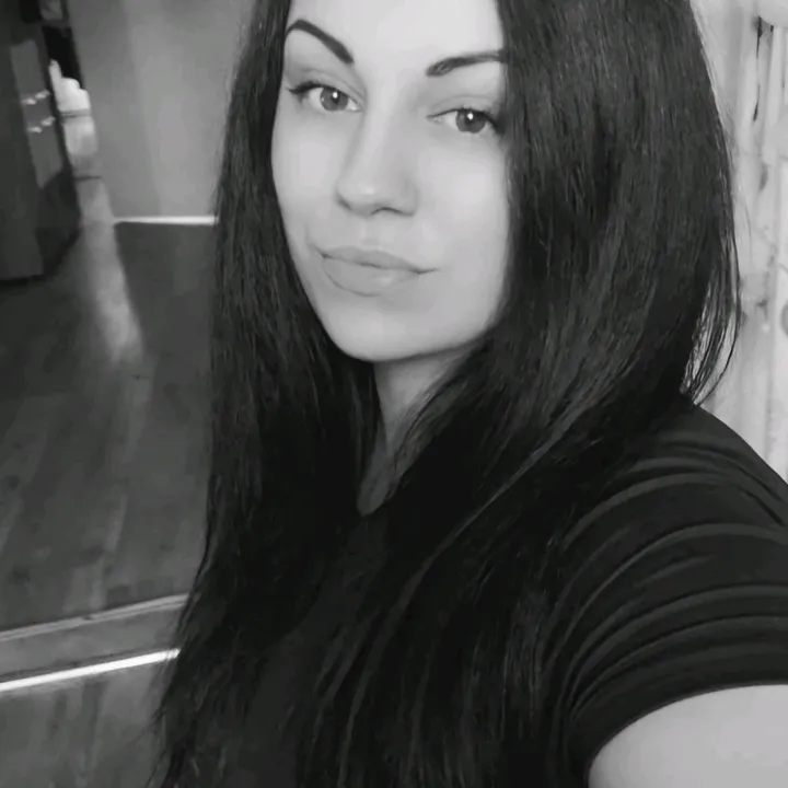 @r.una_offiziell