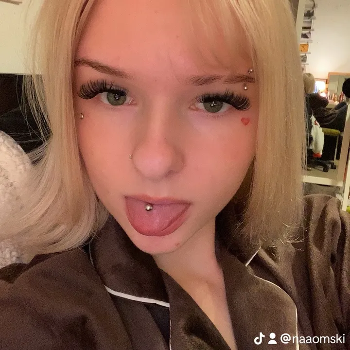 @naaomski