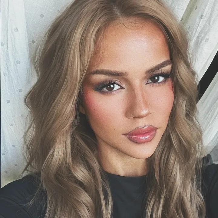 sarasaavic2