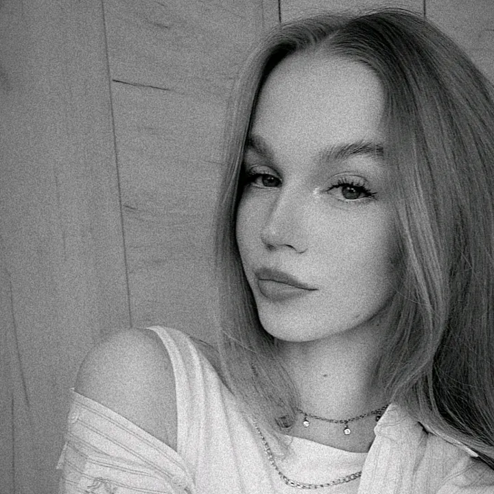 @em1lkaa__