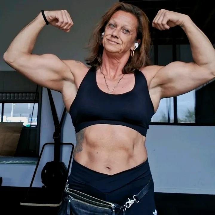 @musclegrannygeess57