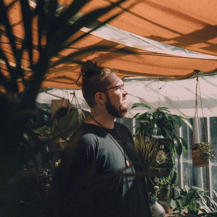 Ben Keatt - Light Mind, Heavy Bones