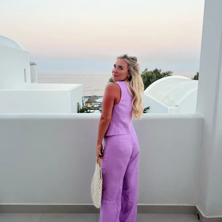 @placesfrankiegoes