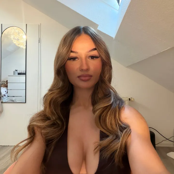 @alexaczt