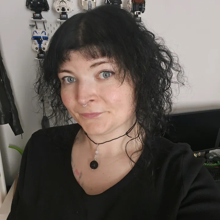 @jennydarkbooktok