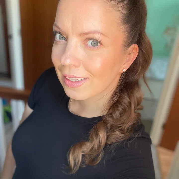 @evka_