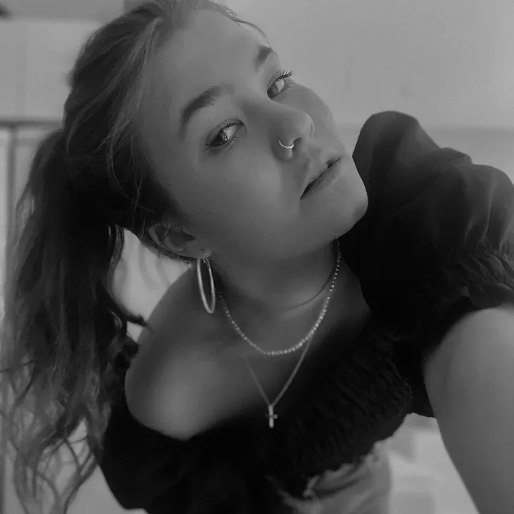 @nnneea