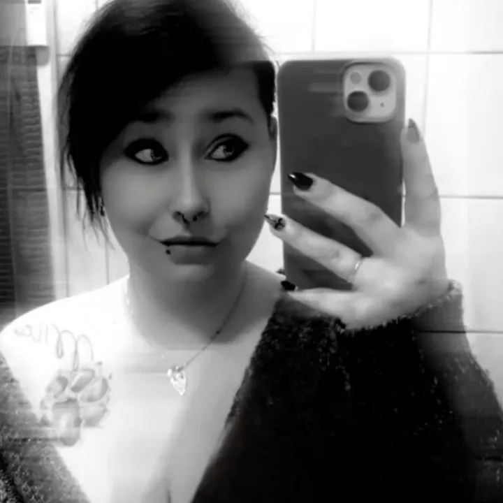 @monascrayons