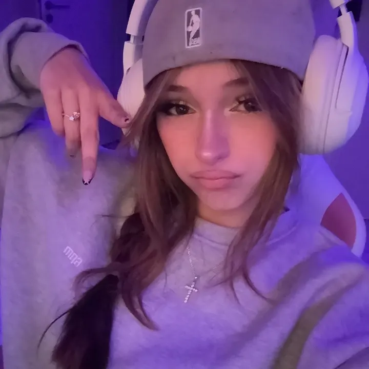 @yklaurx