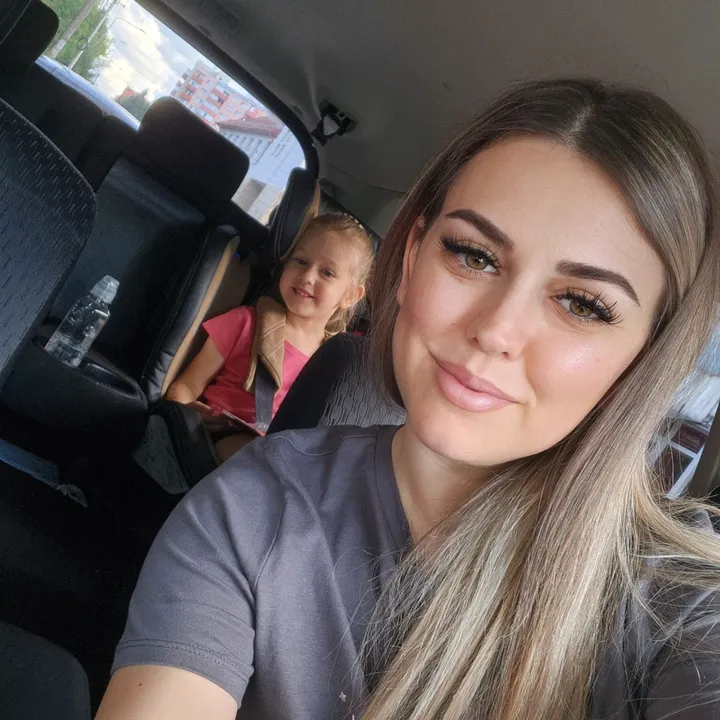 @esterachelariu