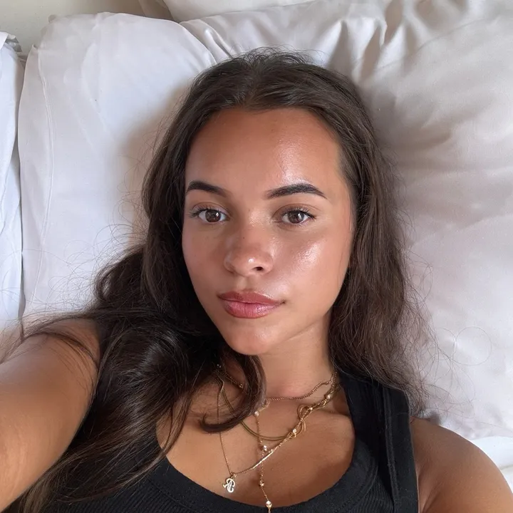 @rachellhenriquezz