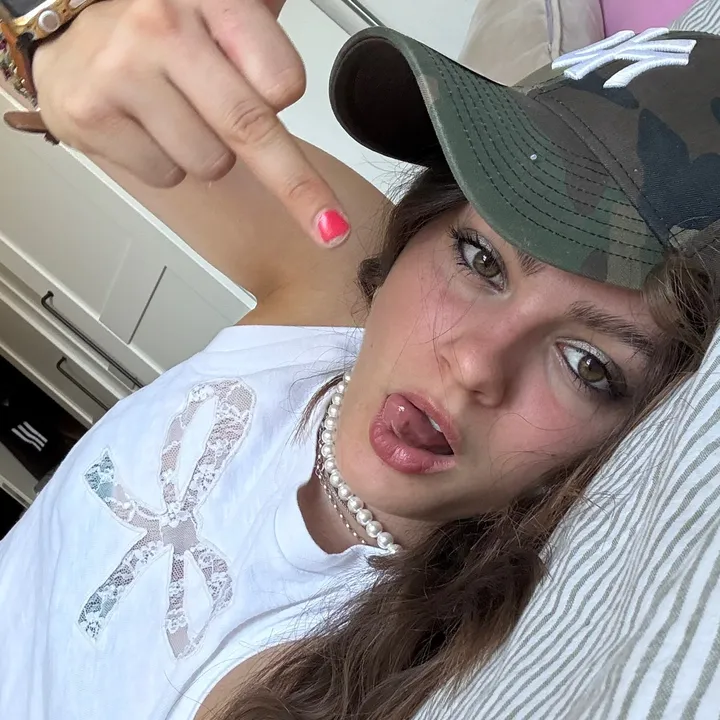 @julianaahaas