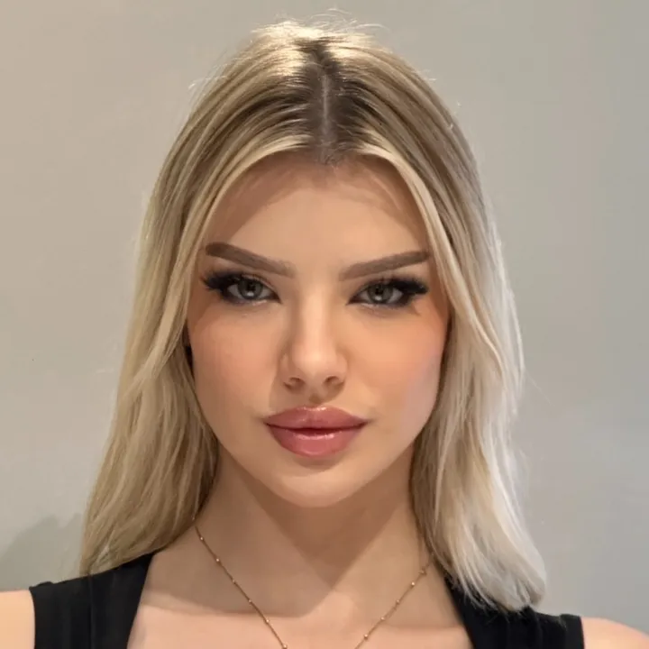 @melinacelinec