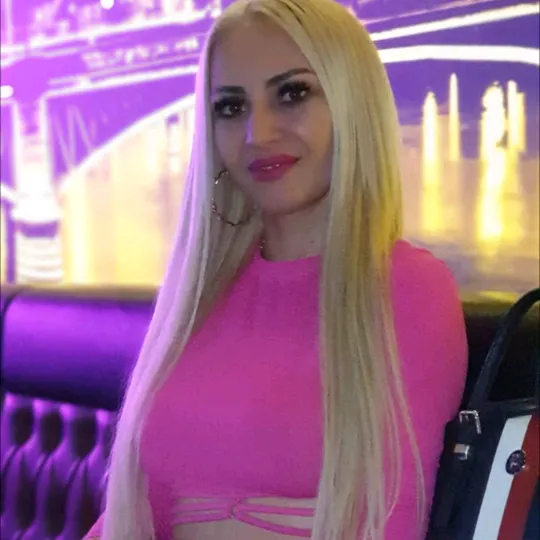 @elenaele910