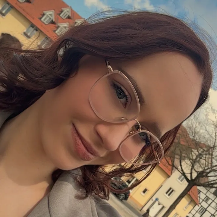 @lililarissa06
