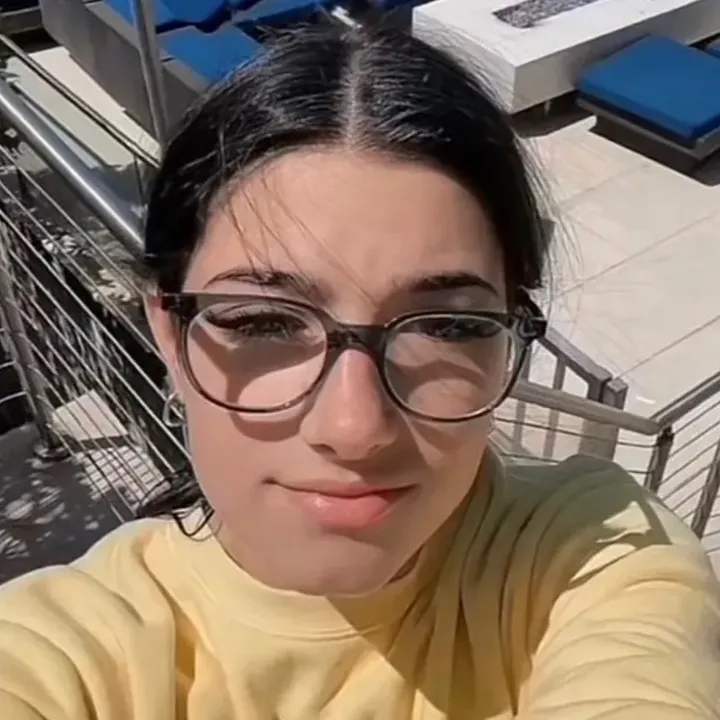 @pinkqueencharsbackup