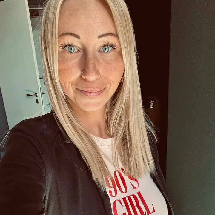 laura_90_22
