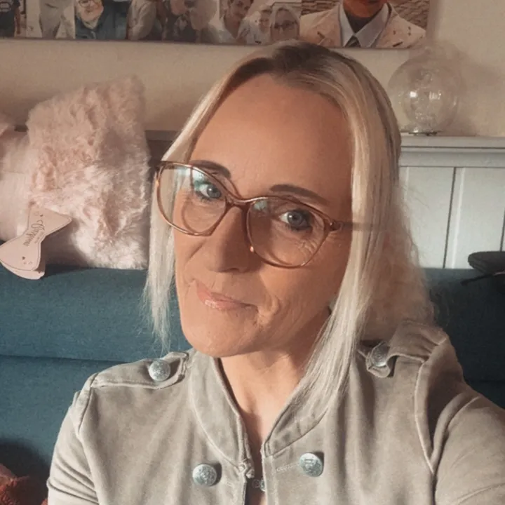 kiki_mar_79