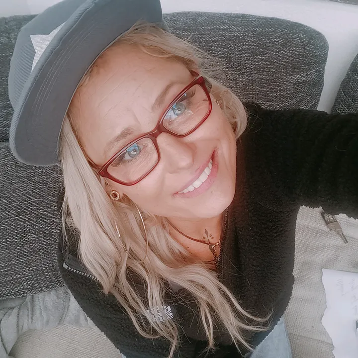 yvonnehein2.0