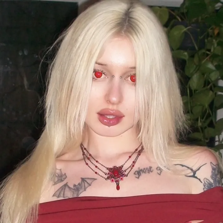 bridesque