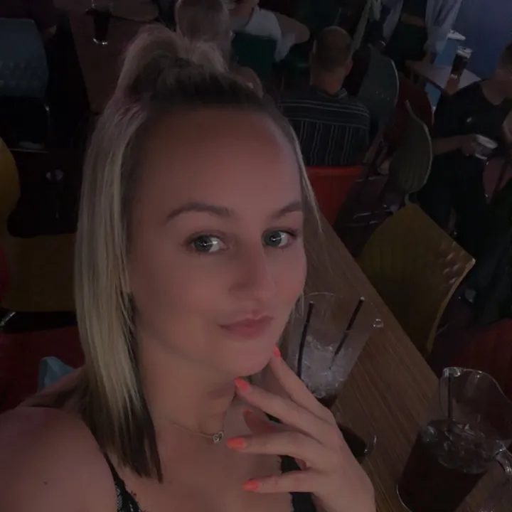 @officialrachlou28