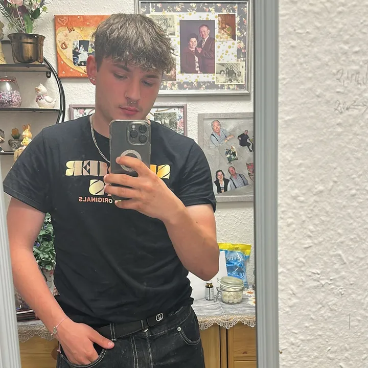 julian_chz_22