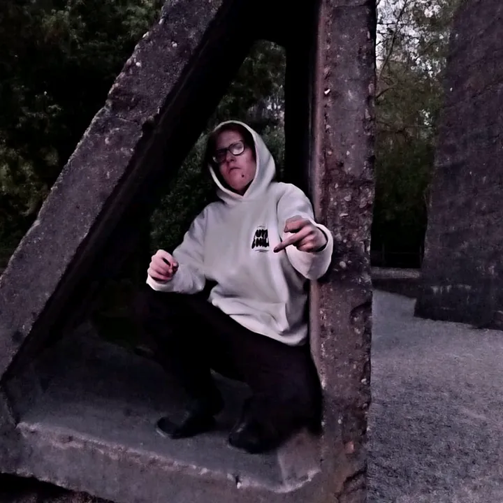 @offiziell_jamy