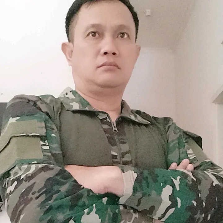 @rossidin56