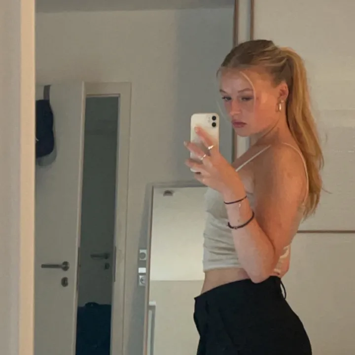 @carlotta.zln