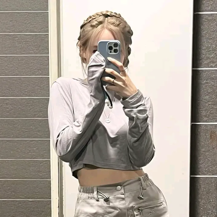@strawberry_princess_wife