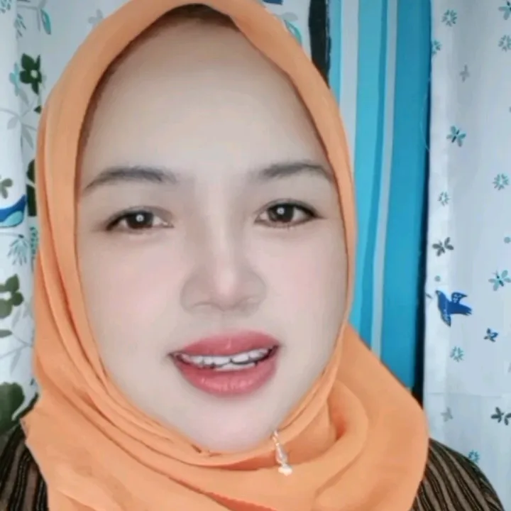 @alenaqianzie