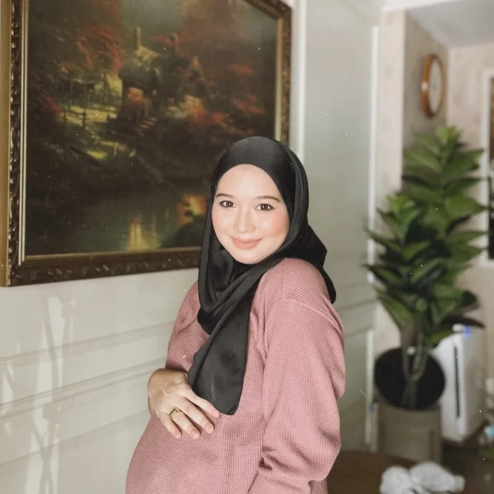 @farahfrhanah