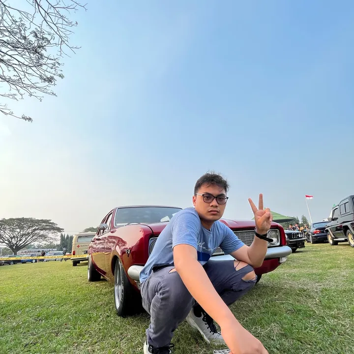 @adyaadhiwijna