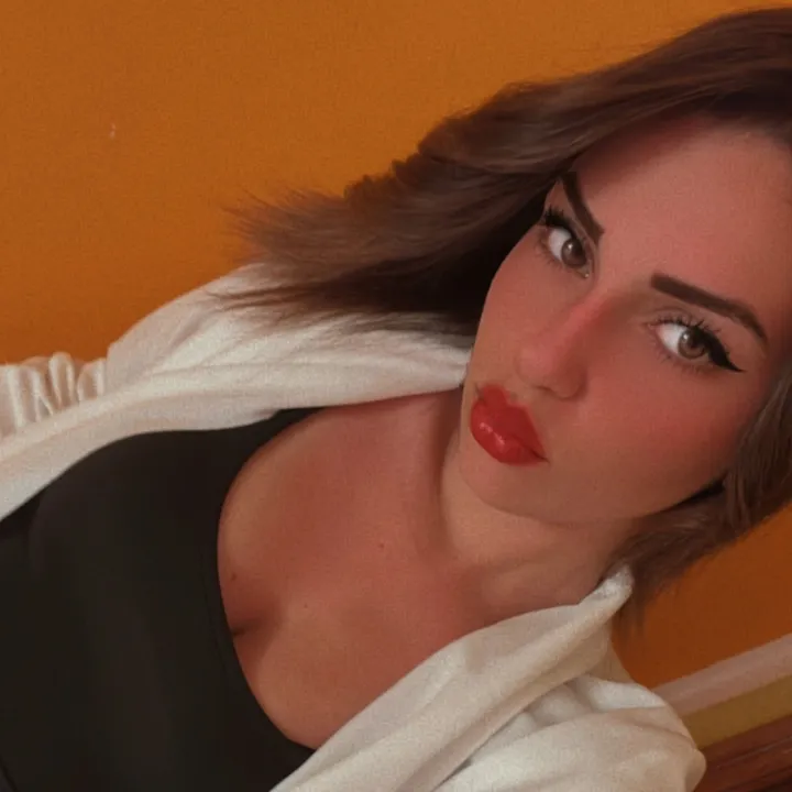 @elisabasile52