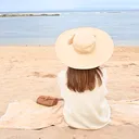 @astridrini14