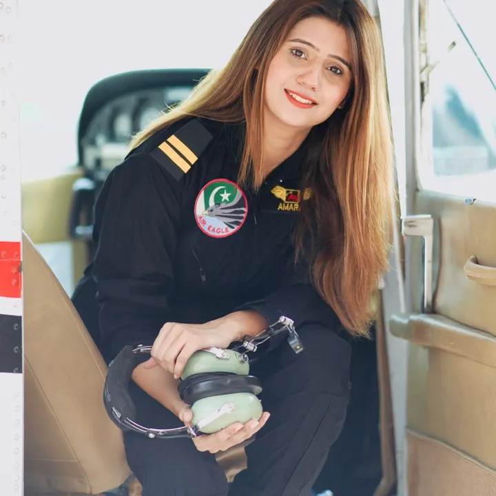 @flywithammara