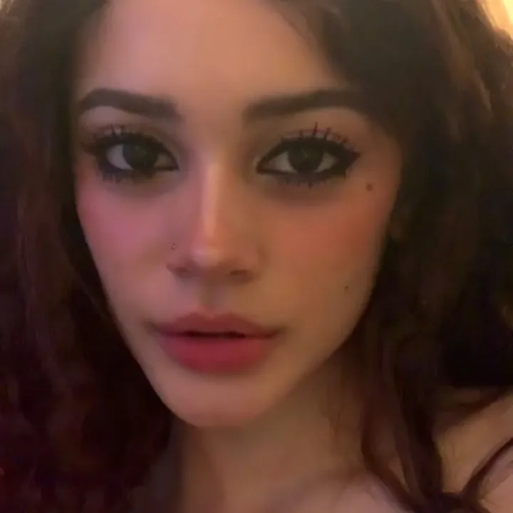 yulianna_zoli
