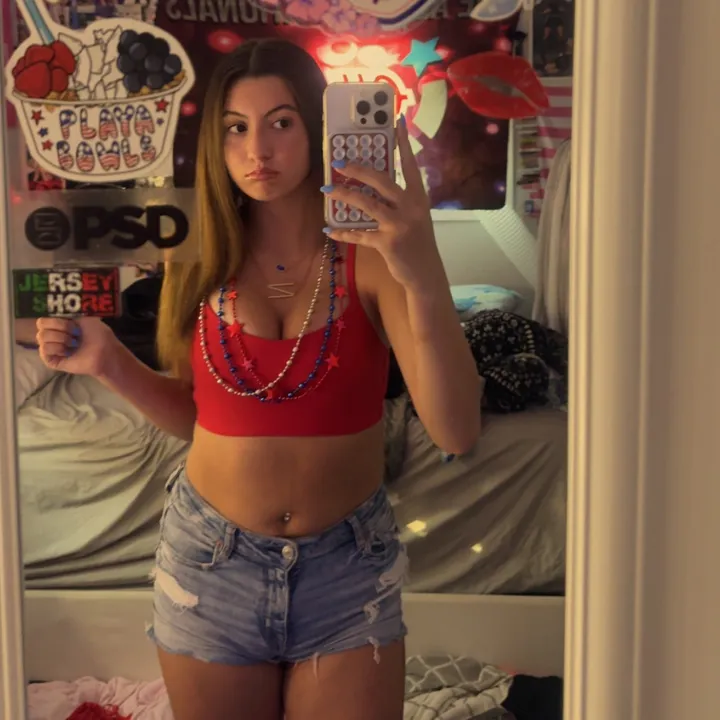 natalie_delucaa