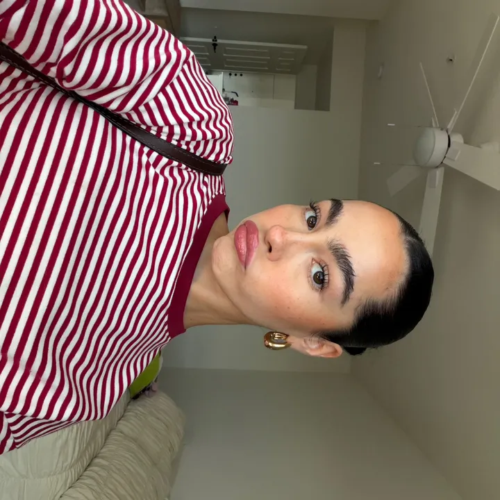 @monetzamoraa