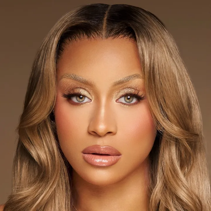 jillyanais