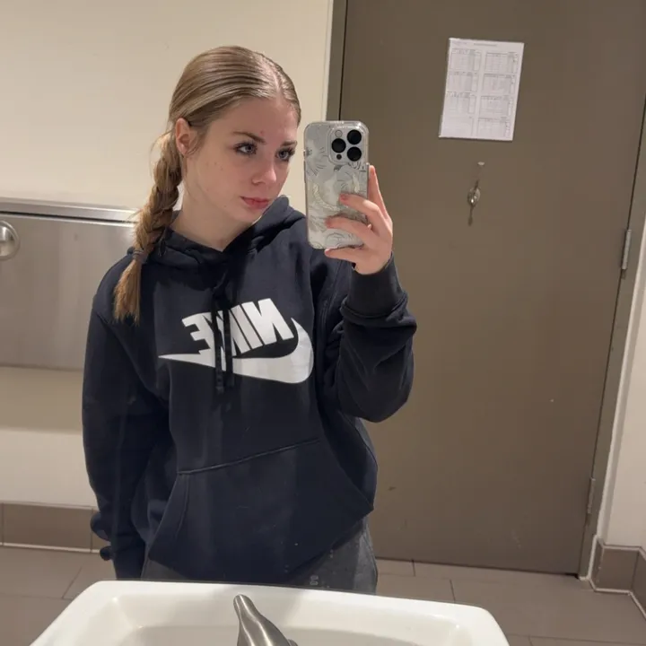 elainee0908