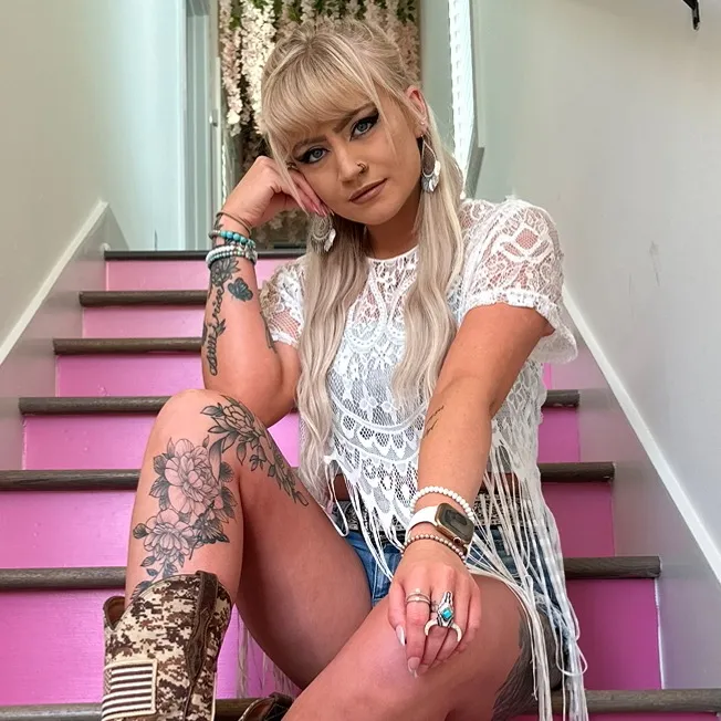 tay.isabella