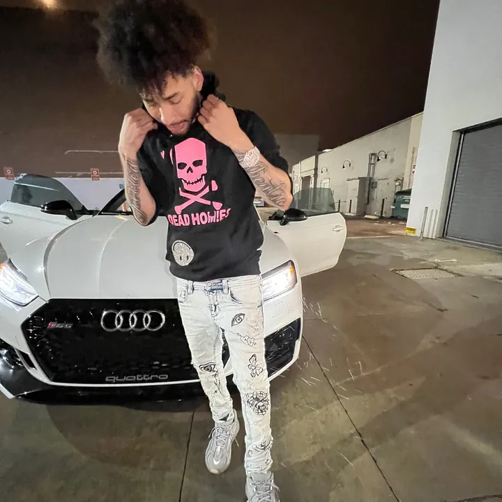 @itslindobaby