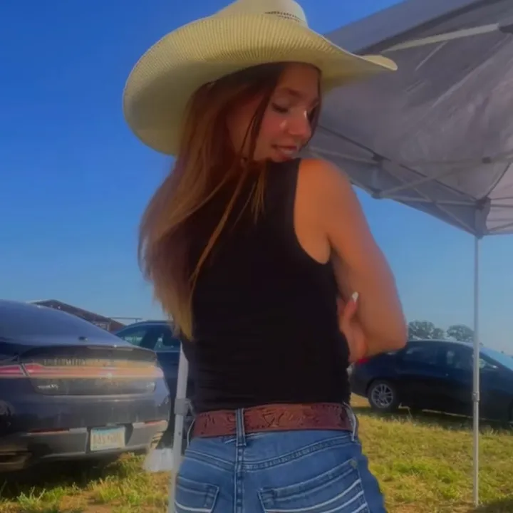 spicy.cowgirl