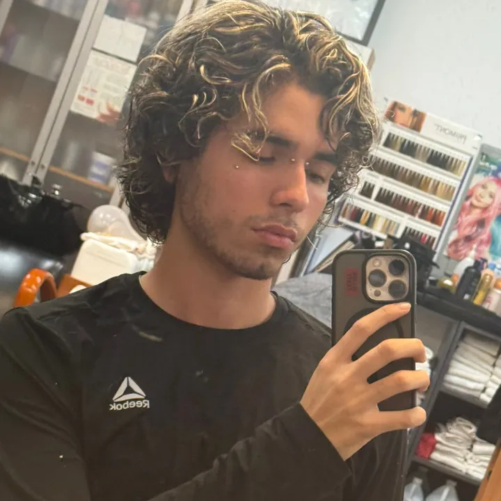 @luckybhastard
