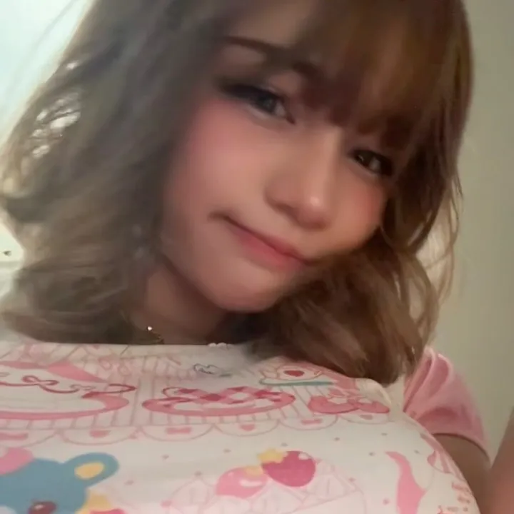 strawbunnzie