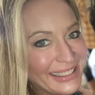 vickipaez